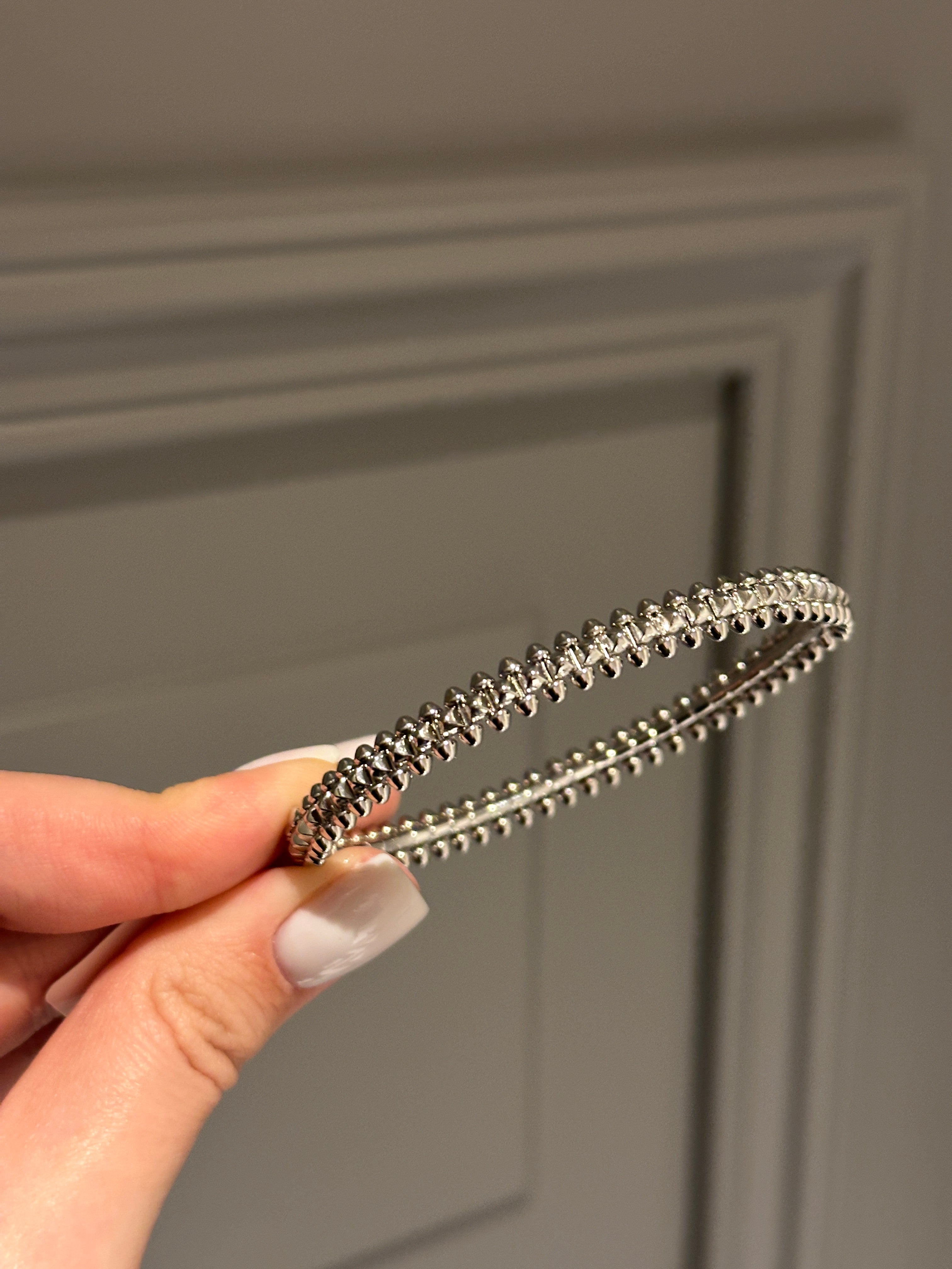 Bracelet bangle white gold