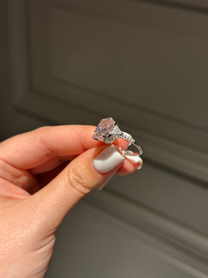 Ring with pink moissanite 5ct
