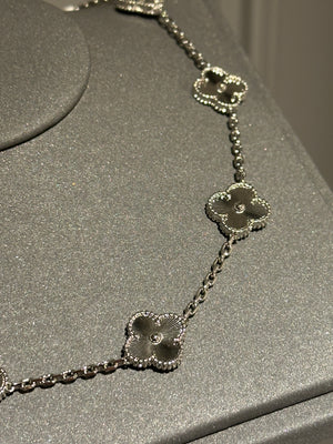 Necklace white gold