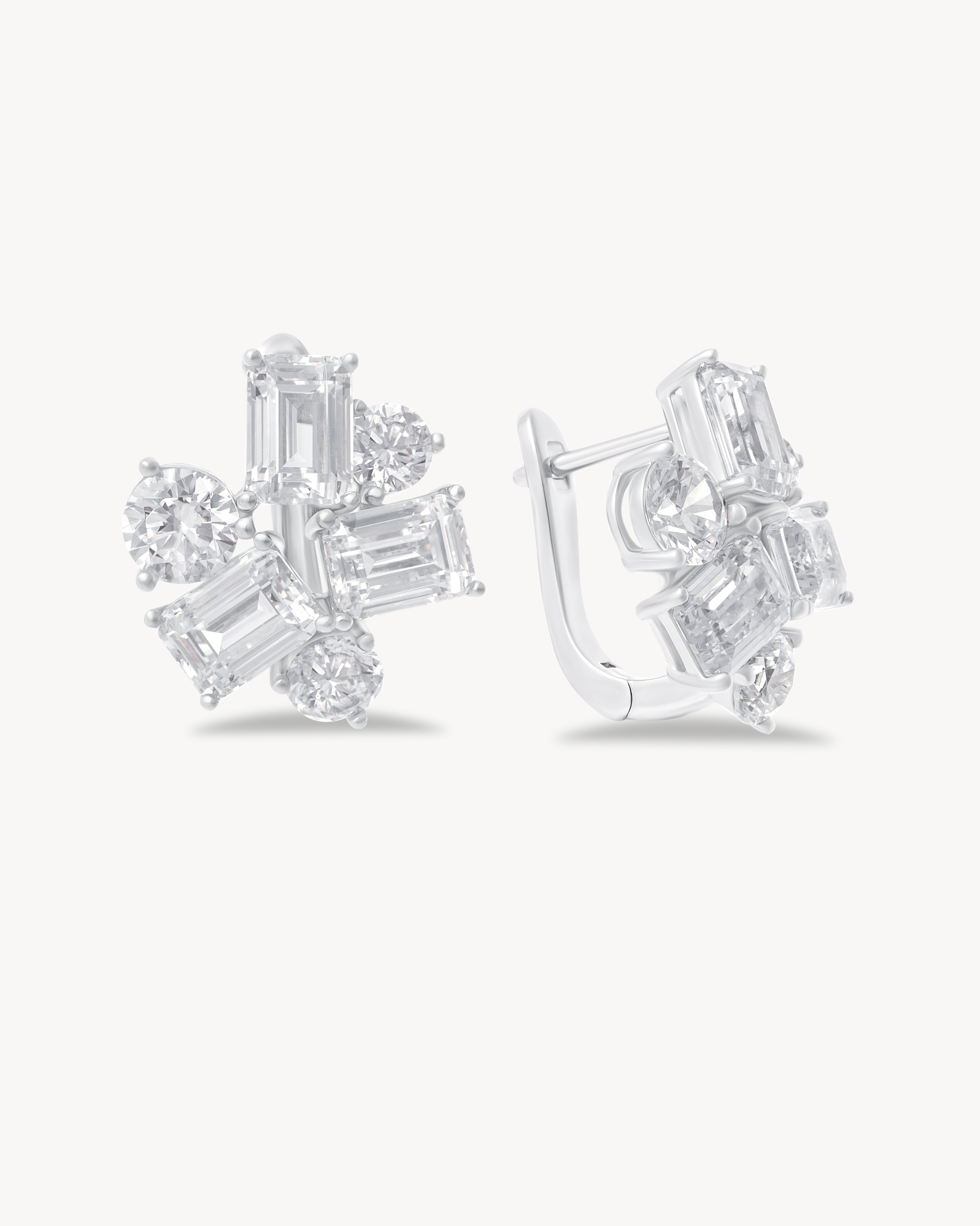 Earrings with baguette and round cut stones