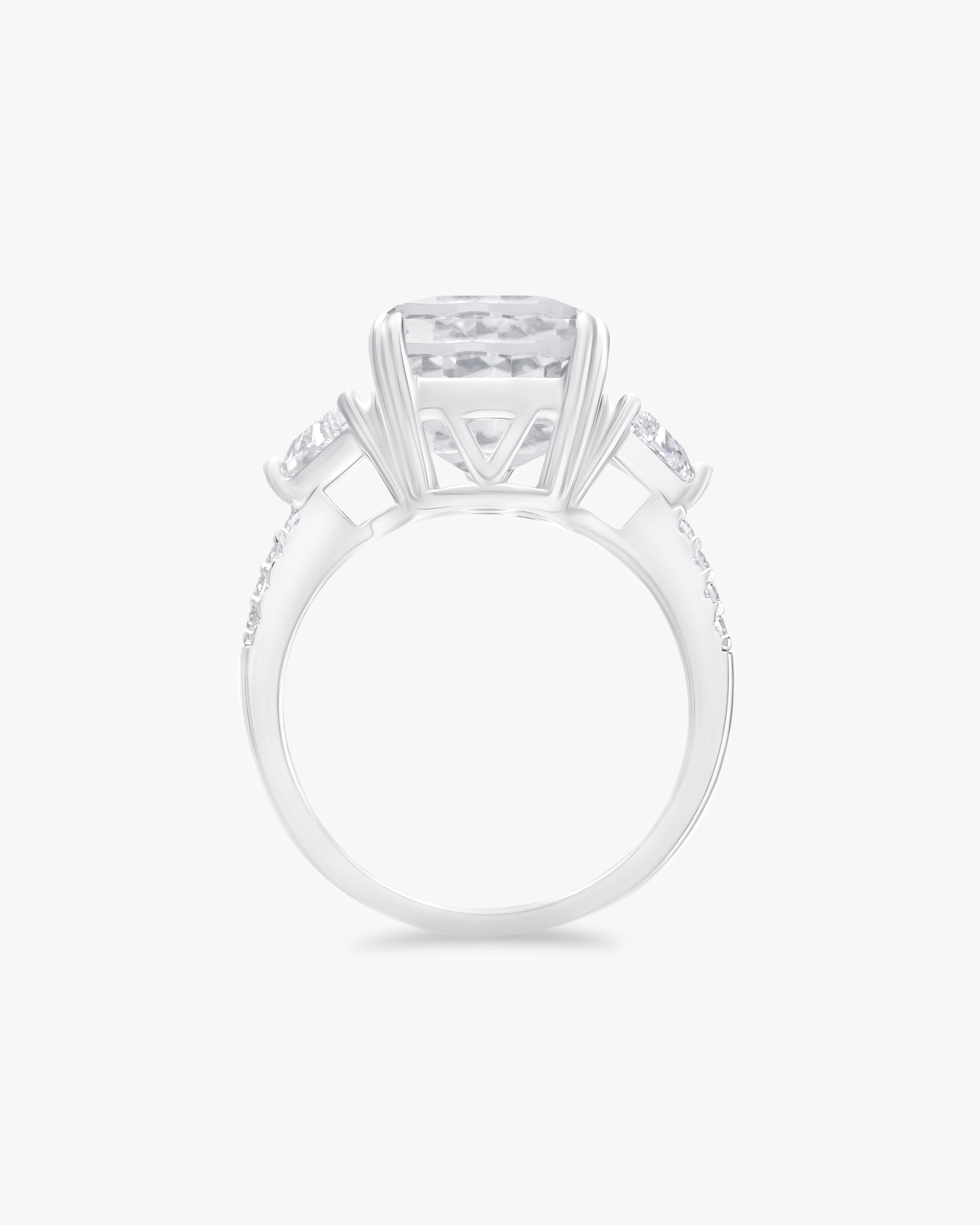 Cushion cut moissanite ring 5ct