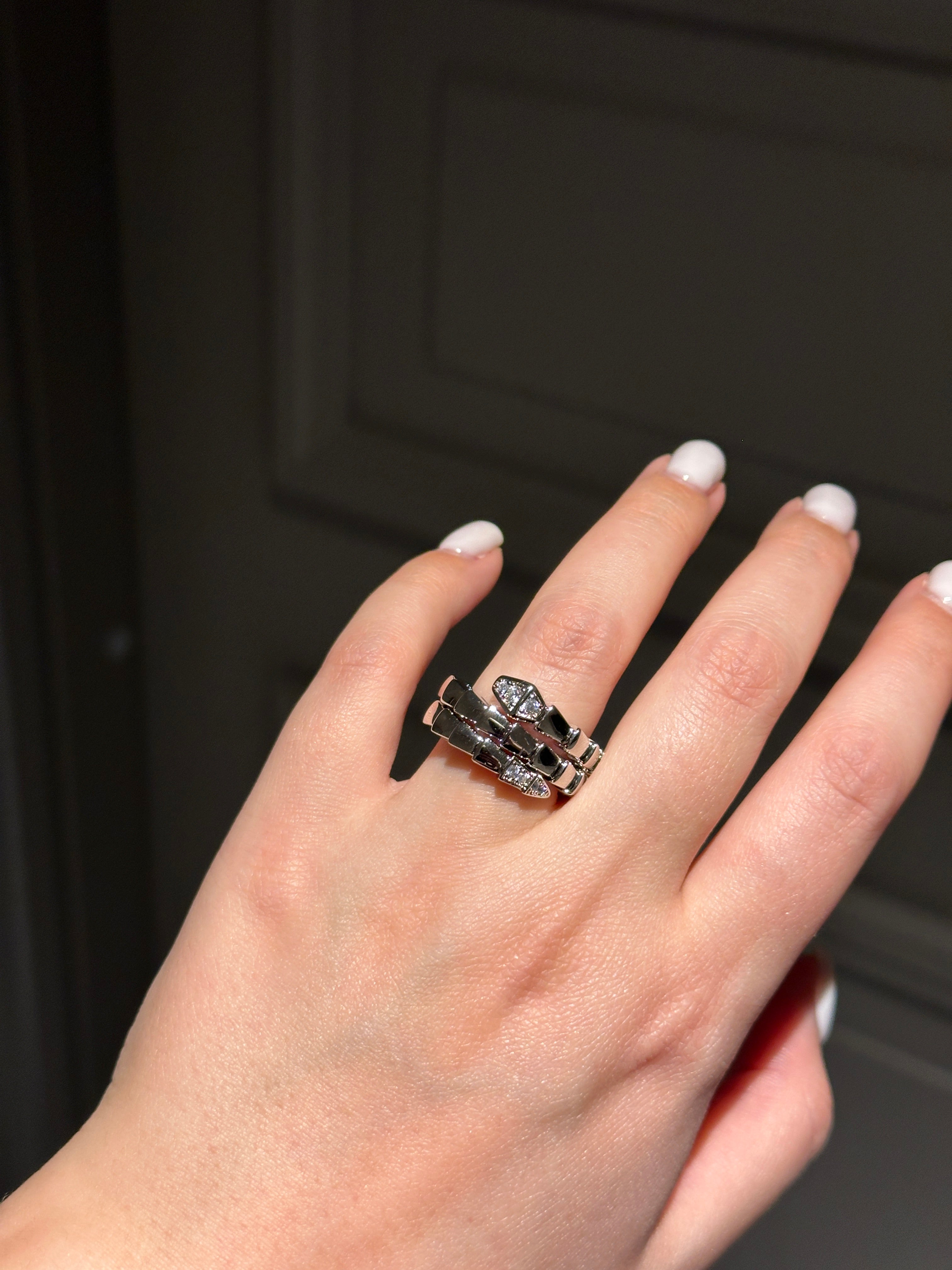 Ring snake white gold