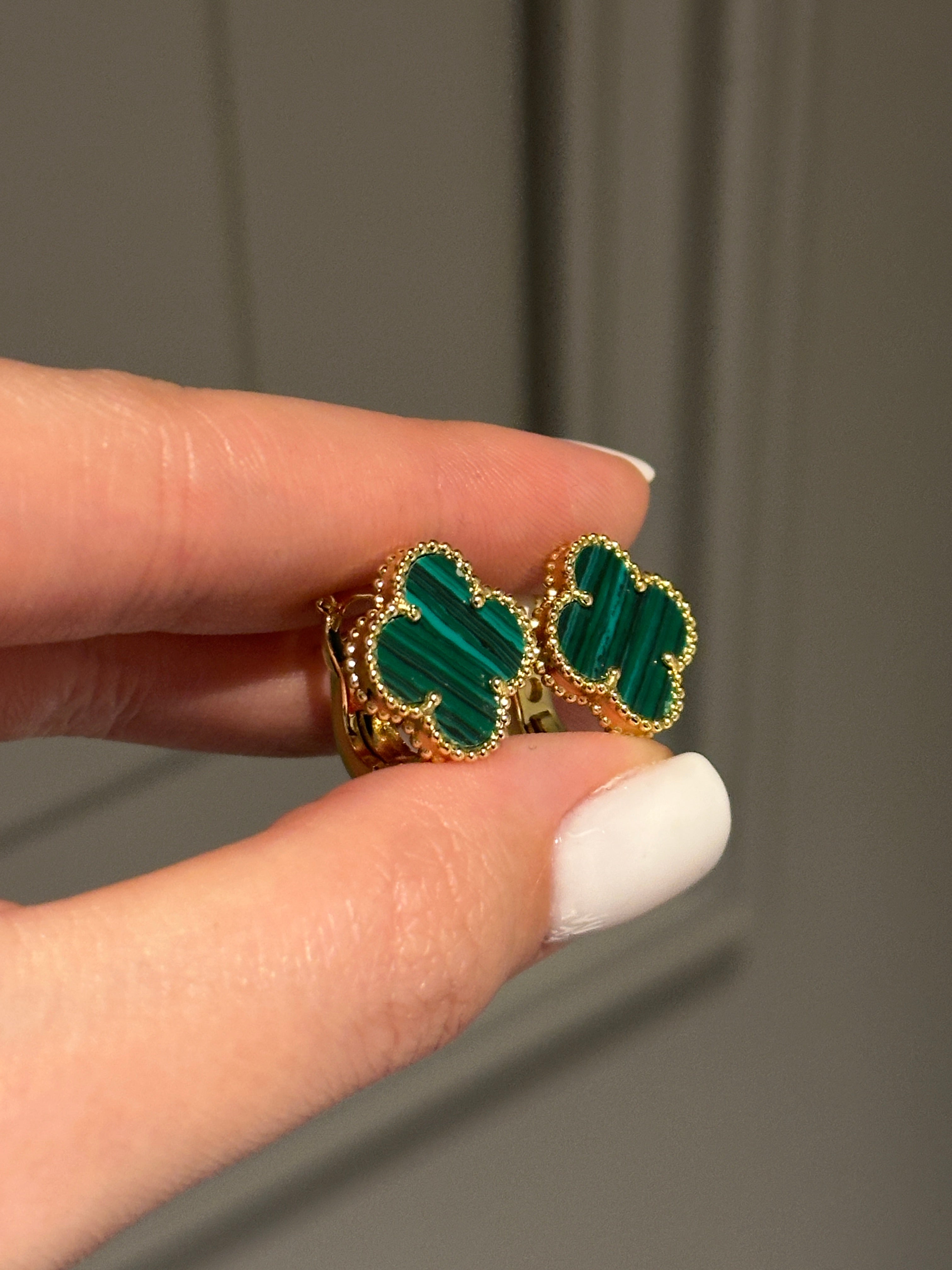 Earrings malachite