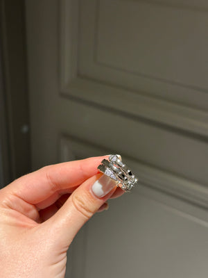Ring snake white gold