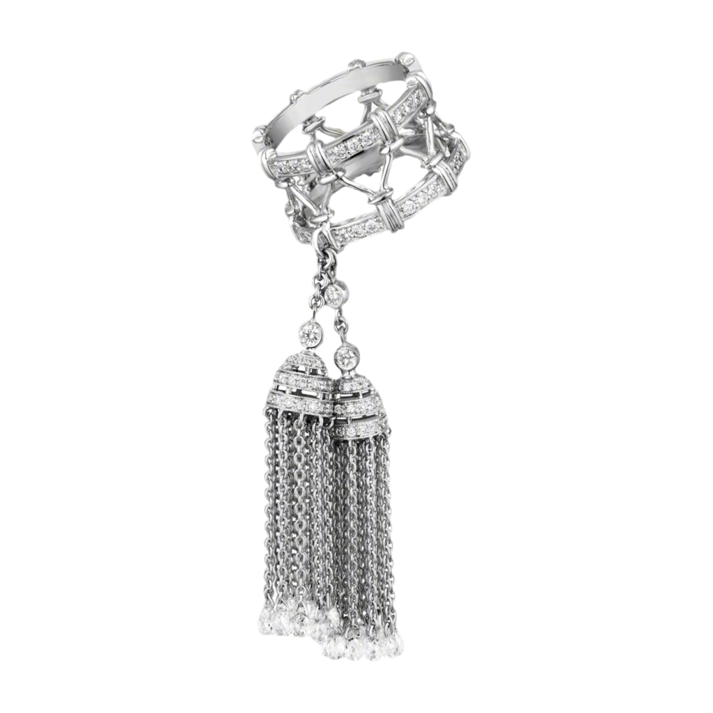 Ring with tassels