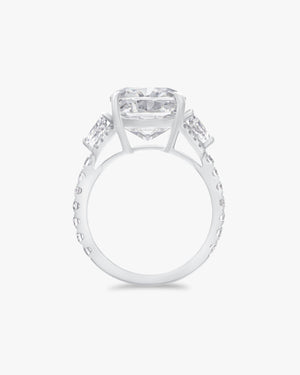 Cushion cut moissanite ring 6ct