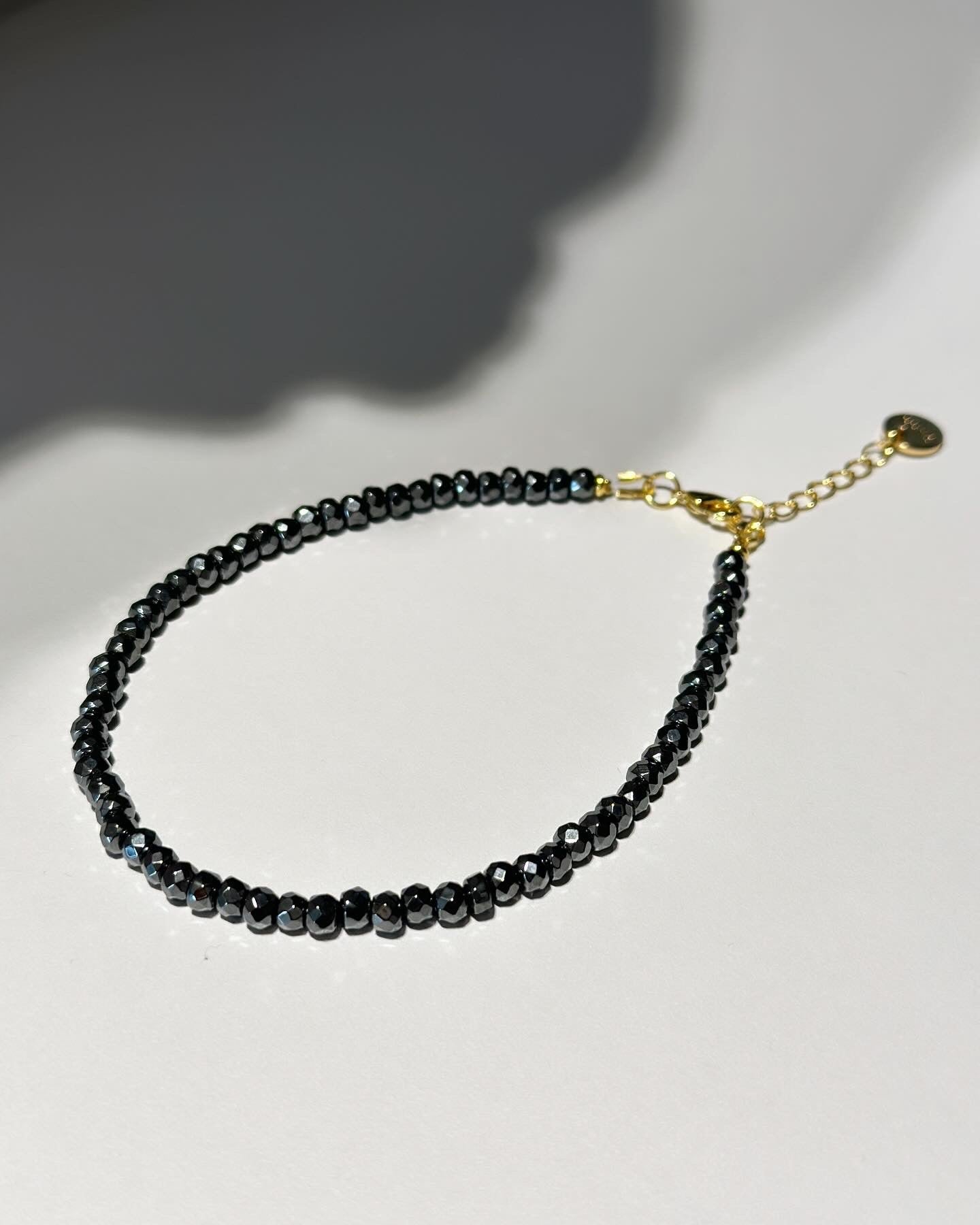 “Gioia” hematite anklet