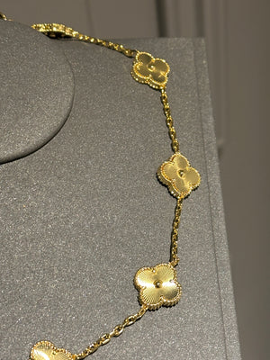 Necklace gold
