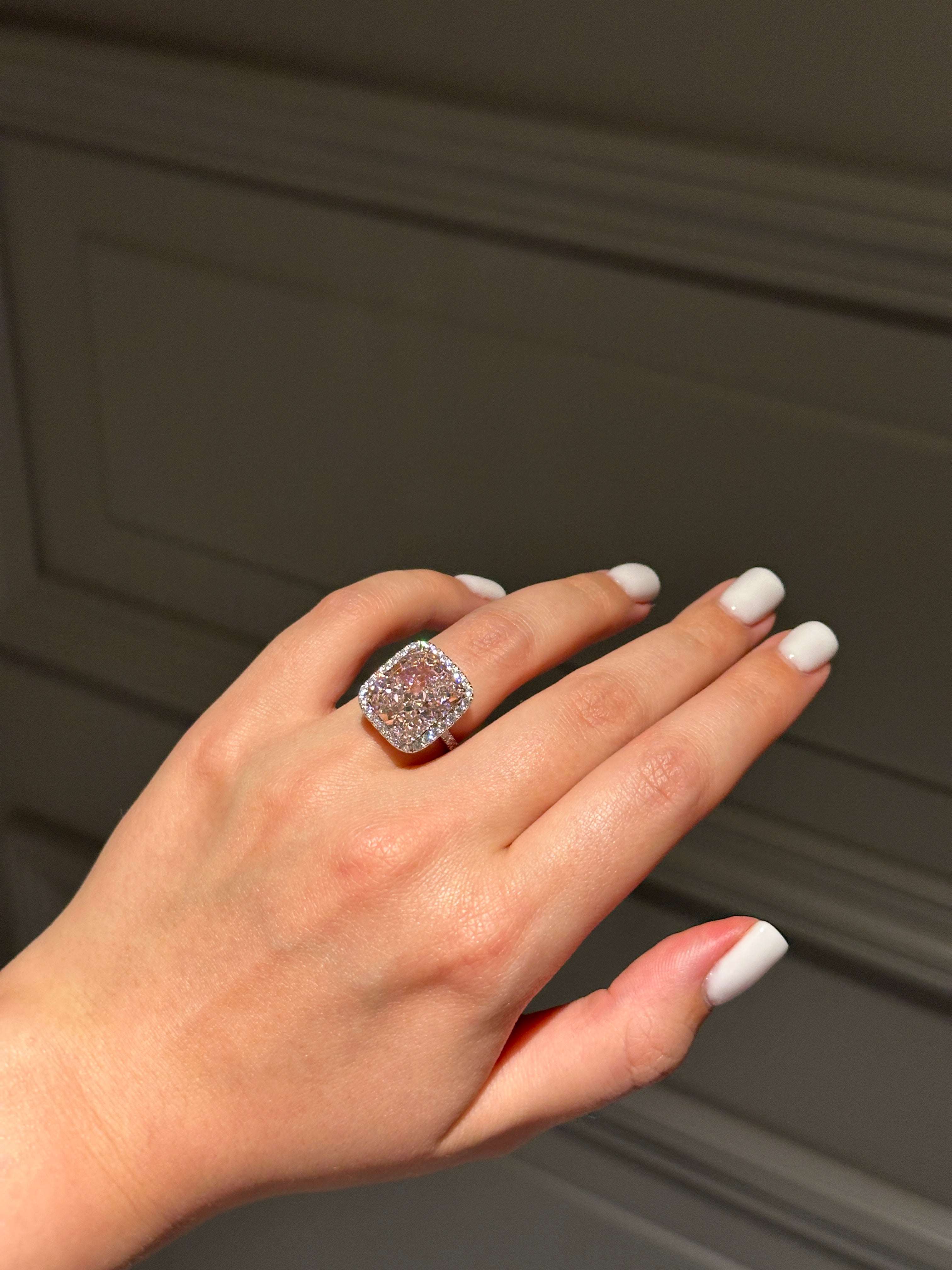 Ring with pink moissanite 8ct