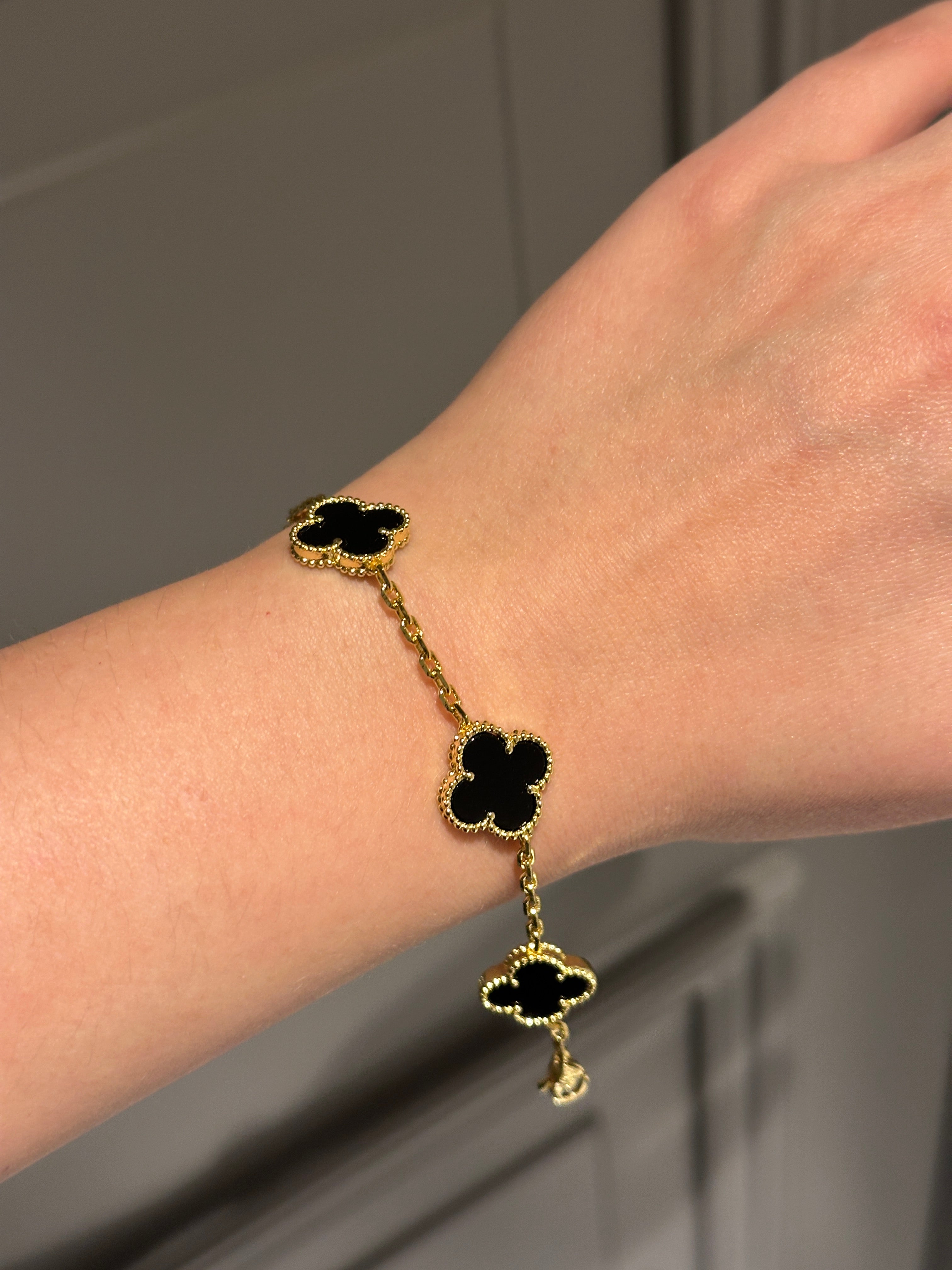 Bracelet onyx yellow gold