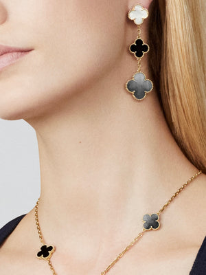 Earrings with english lock