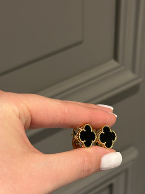 Earrings onyx yellow gold