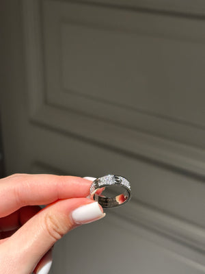 Ring medium white gold