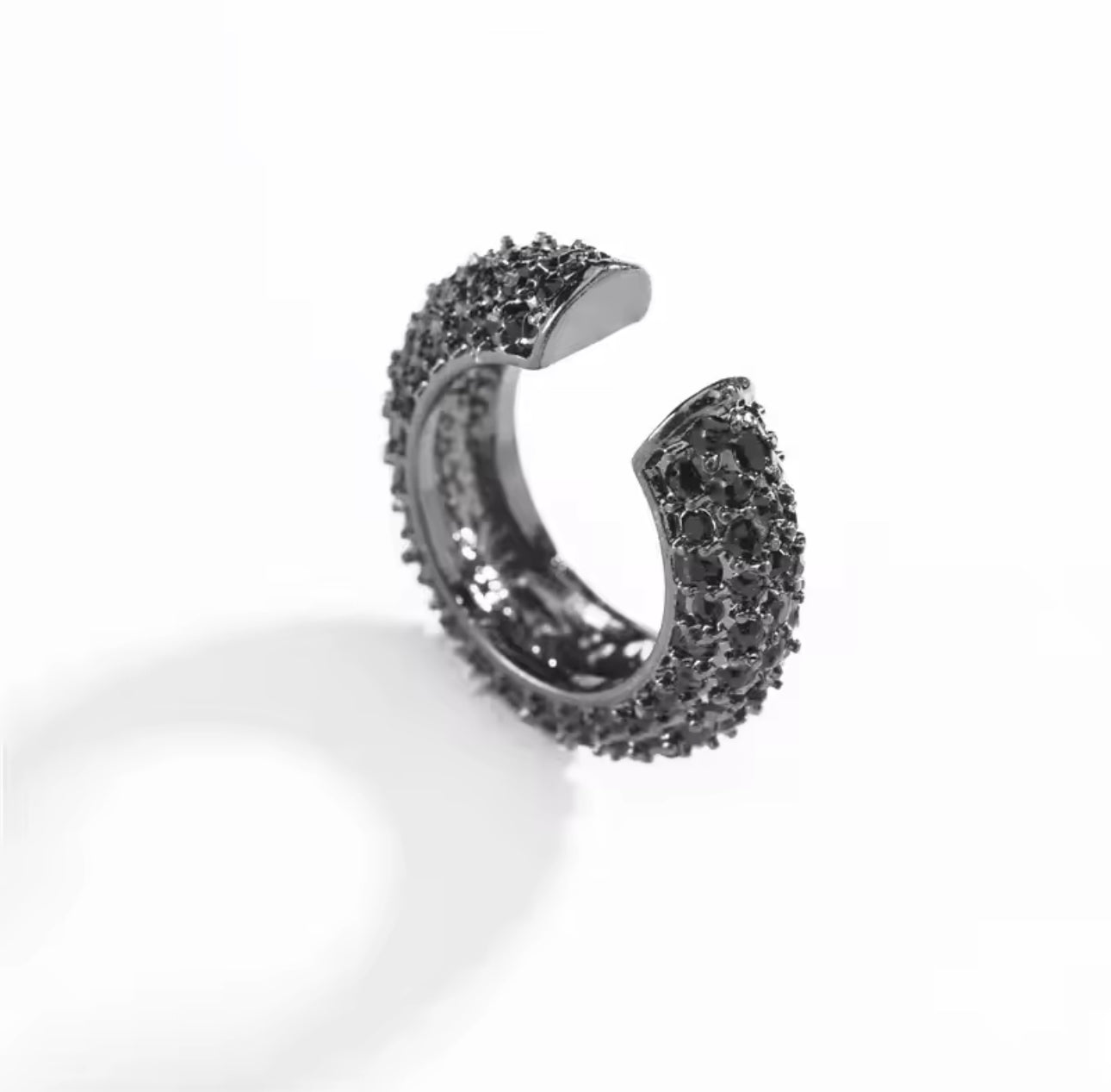 Ear cuff