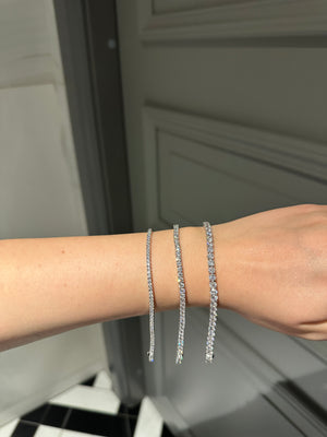 Tennis bracelet