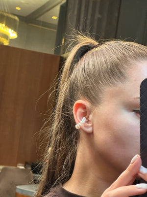 Ear cuff pearls