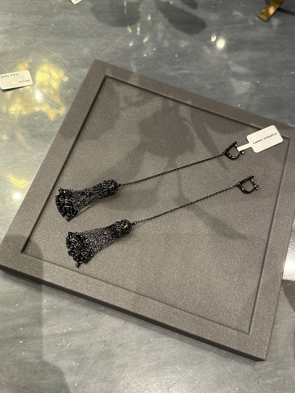 Earrings tassels black